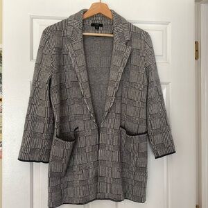 Houndstooth sweater blazer.